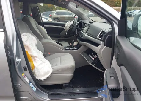 2015 Toyota Highlander Le V6 z USA, uszkodzony, nr VIN 5TDBKRFHXFS169162